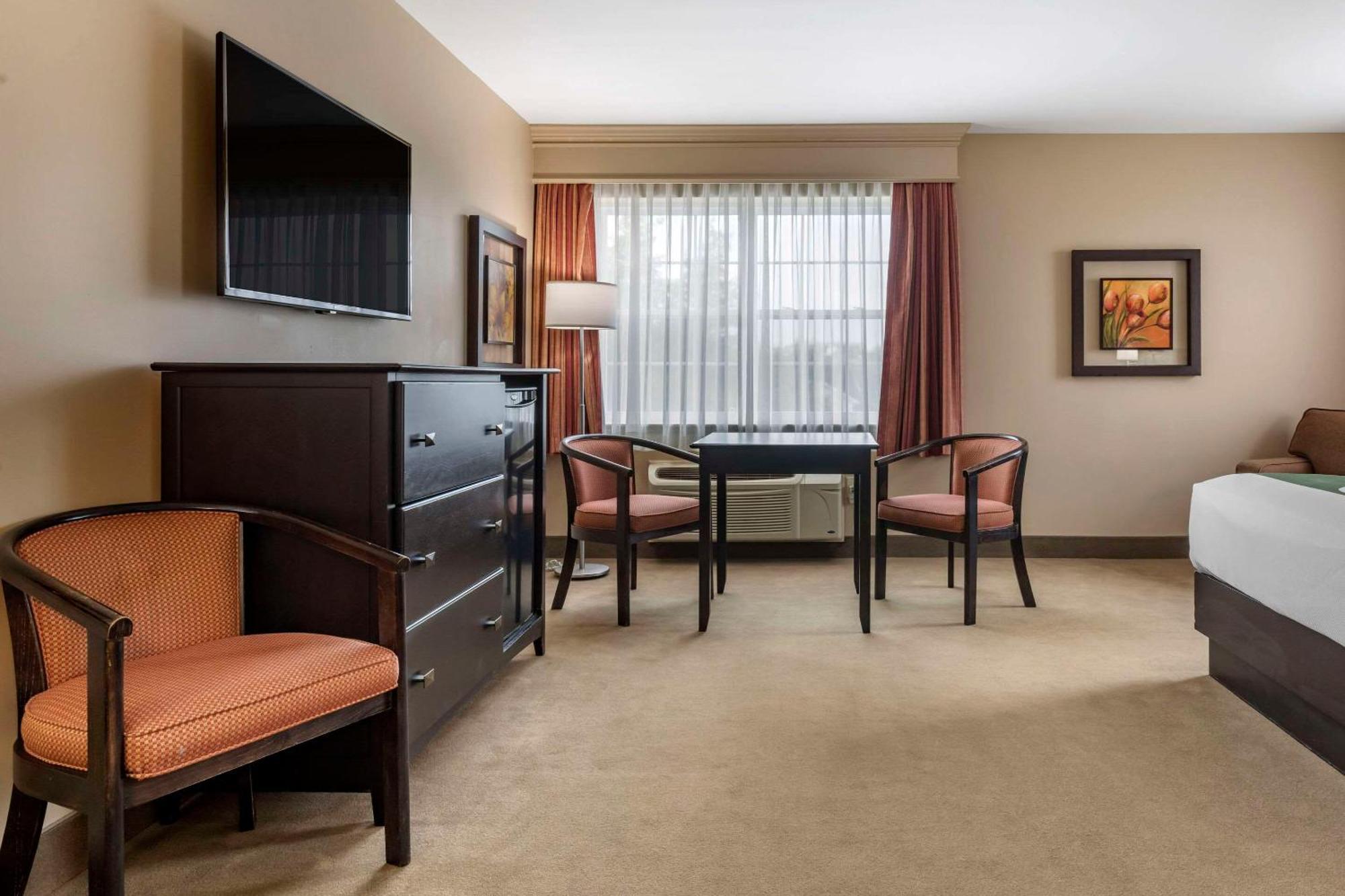 Quality Inn & Suites Quispamsis Rothesay Exterior foto